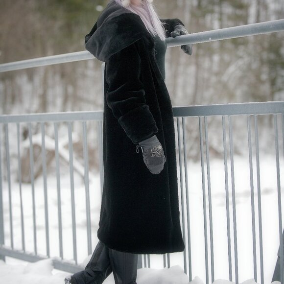 Faux Fur Zara black Coat - Picture 2 of 6